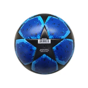 optimizada_3719976 detalle del balon de futsal runic con diseño aerodinamico