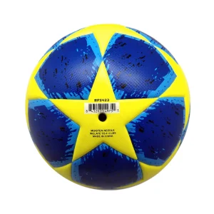 optimizada_3719978 detalle del balon de futsal runic con tecnologia de cubierta sintetica