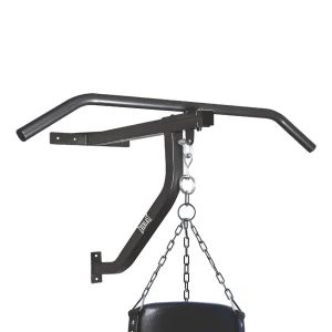 estructura pared para sacos con pullup, sistema de montaje para saco con barra para pull up