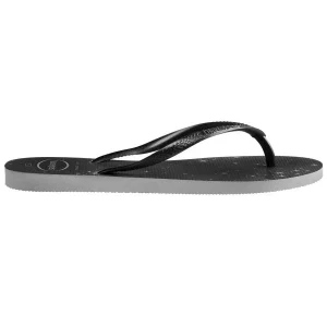 optimizada_4838539 detalle de la suela de las sandalias havaianas slim gloss fc