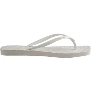 optimizada_4838695 detalle de la suela, sandalias havaianas