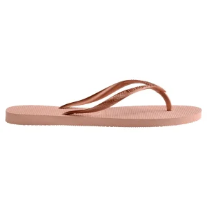 optimizada_4840012 detalle de la suela de las sandalias havaianas