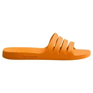 optimizada_4840274 detalle de la suela de las sandalias havaianas stradi fc