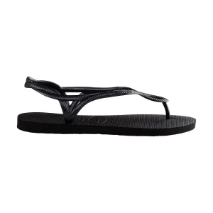 optimizada_4840985 detalle de la suela de las sandalias havaianas luna fc
