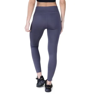 optimizada_4842471 detalle de la parte inferior del legging everlast