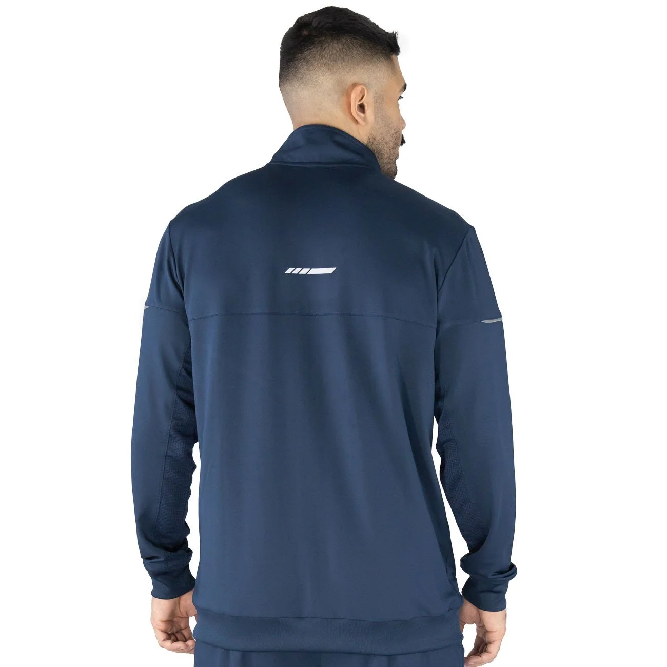 Jacket Everlast Range Deportivo detalle de la parte trasera del jacket everlast range deportivo