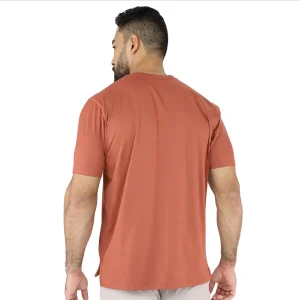 optimizada_4907737 detalle de la parte delantera del t-shirt e-day everlast transpirable