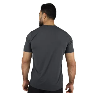 optimizada_4908343 detalle de la costura del t-shirt everlast ronnie