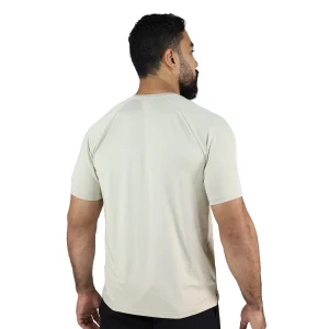 optimizada_4924562 detalle de la tela transpirable del t-shirt poliester deportivo