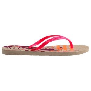 9785e7cc3fac9997b72fe54ec884cf64.jpg detalle de la suela de las sandalias
