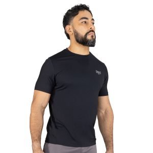 ab1d10d217b959a3de43a816069d8fc7.jpg diseño ajustado, material transpirable