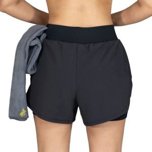 b68f0ae4f938d6be7ad584ea1e75758c.jpg detalle de la parte delantera del short