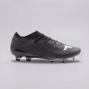 Tacos de futbol Invictus Negro Runic - vista lateral